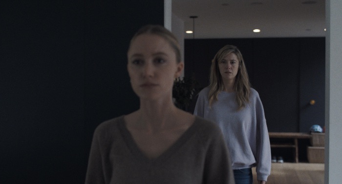 Рука, качающая колыбель 