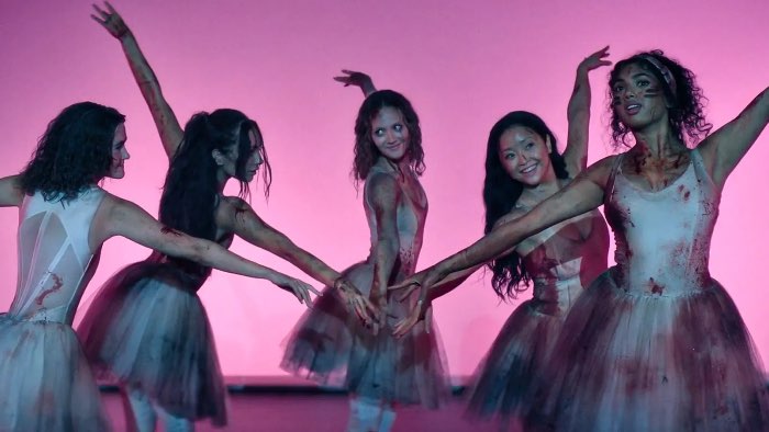 Смертельно прекрасна 